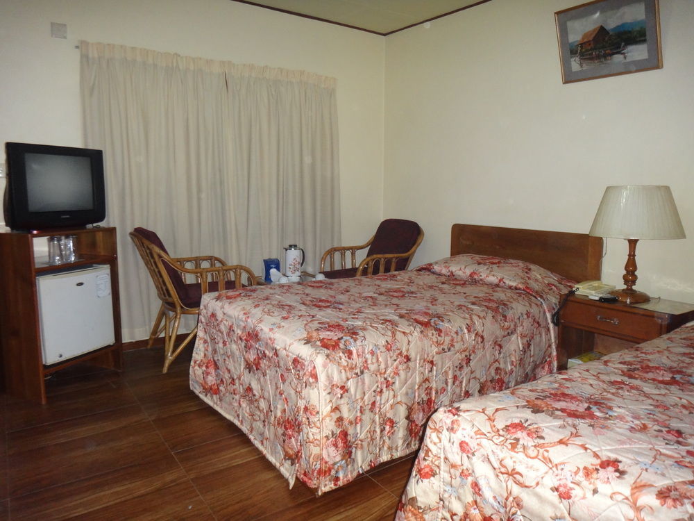 Chit Sayar Hotel Yangon Extérieur photo