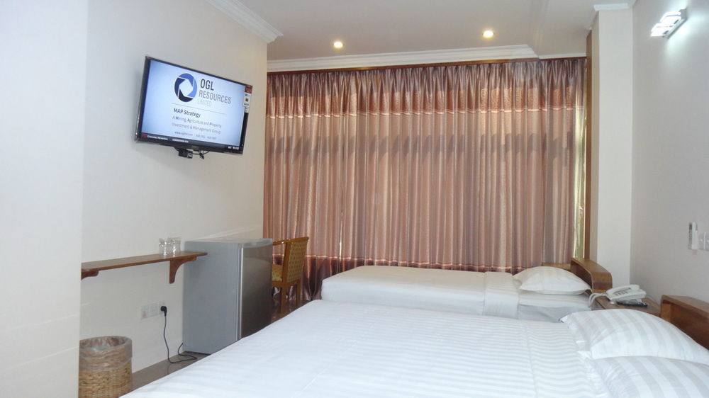 Chit Sayar Hotel Yangon Extérieur photo